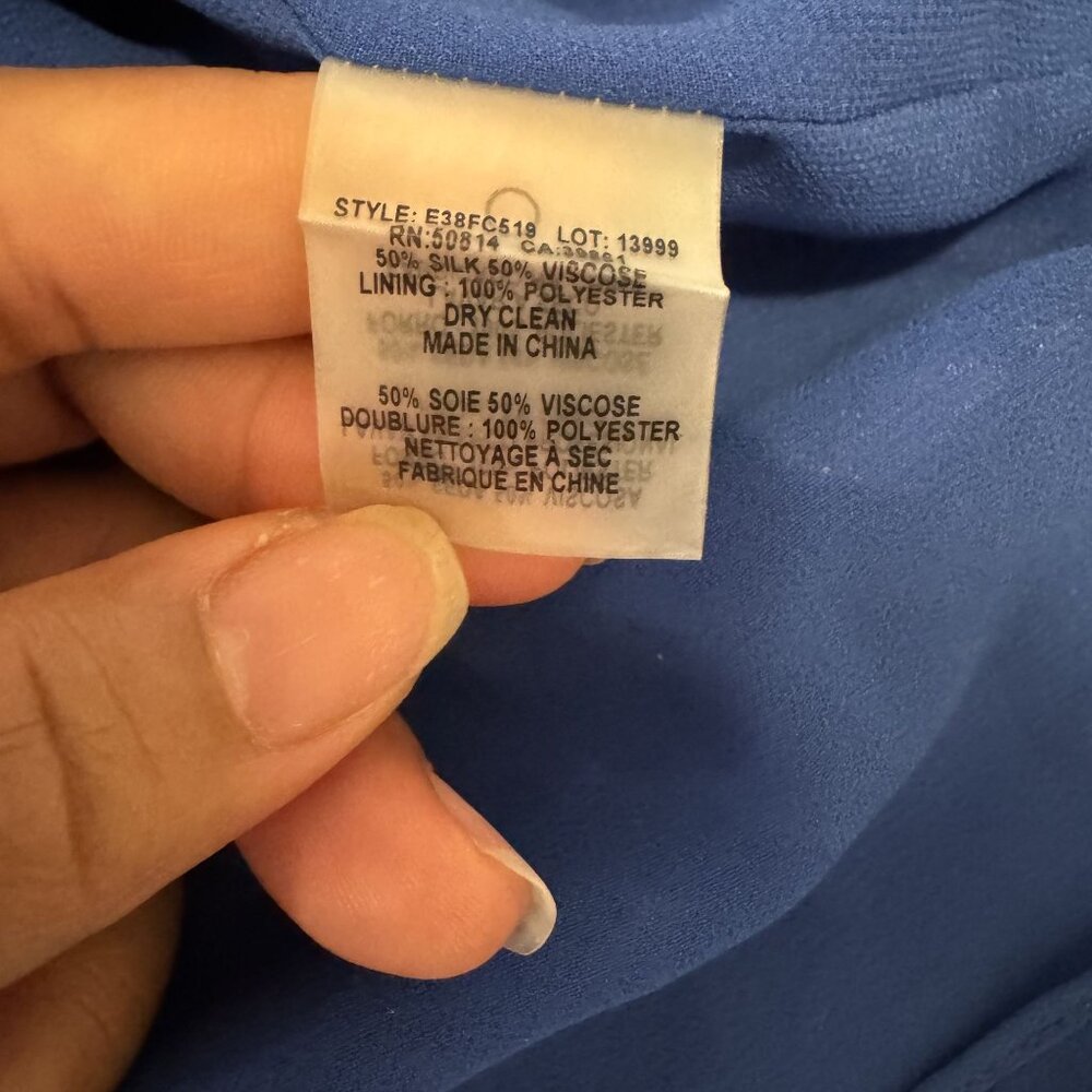 Women’s Elie Tahari Blue White Floral Silk Blend Ruffle Blouse Size Small - Picture 11 of 12